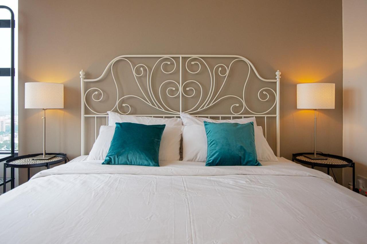 Casa Orient @ Macalister 218 ❈中路218东方之家 3br 8pax Pangsapuri Georgetown